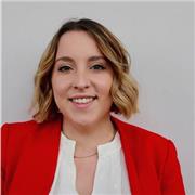 Laureata in Comunicazione internazionale con Inglese, Francese e Russo